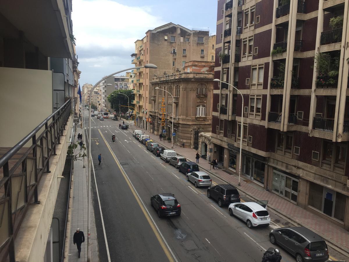 Affittacamere Easy Cagliari Zewnętrze zdjęcie